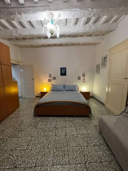 Pitigliano Historic Center Apartment 0*,  Italy