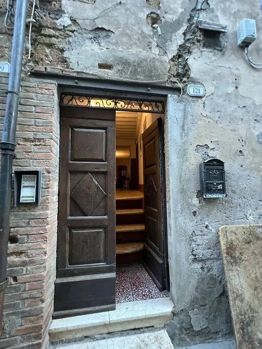 Pitigliano Historic Center Apartment