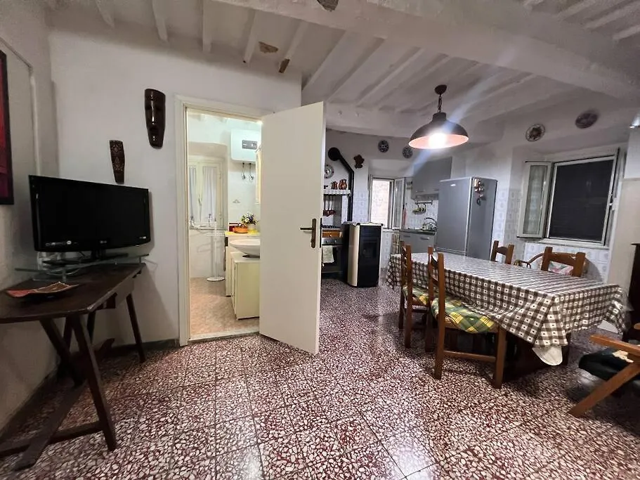 Pitigliano Historic Center Apartment